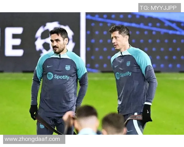 京多安的传奇之路：从默默无闻到世界足球巨星的蜕变与辉煌